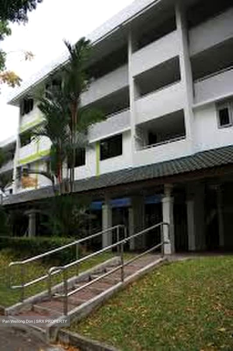Ang Mo Kio Avenue 10 (D20), Shop House #580632151